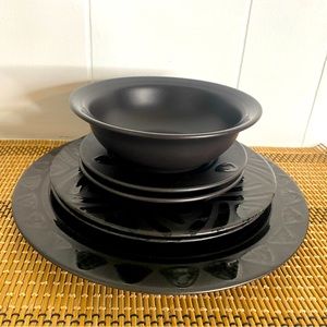 Pfaltzgraff Black plates sets.